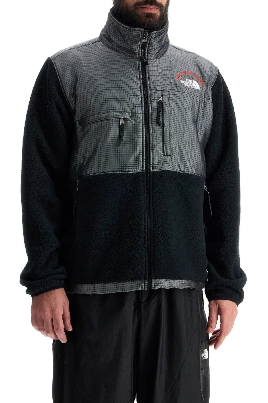 The North Face Retro Denali Fleece Sports Jacket. Street