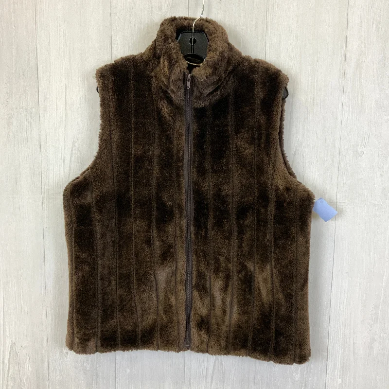 Vest Faux Fur & Sherpa By Clothes Mentor In Brown, Size: M Rugged Men's Outdoor 