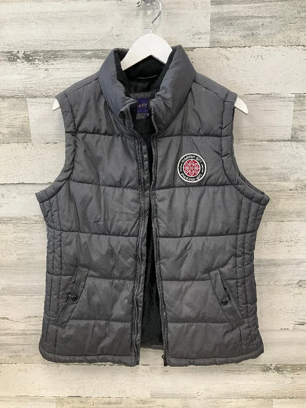 Vest Puffer & Quilted By Madden Girl In Grey, Size: L Sleek Men's Contemporary 